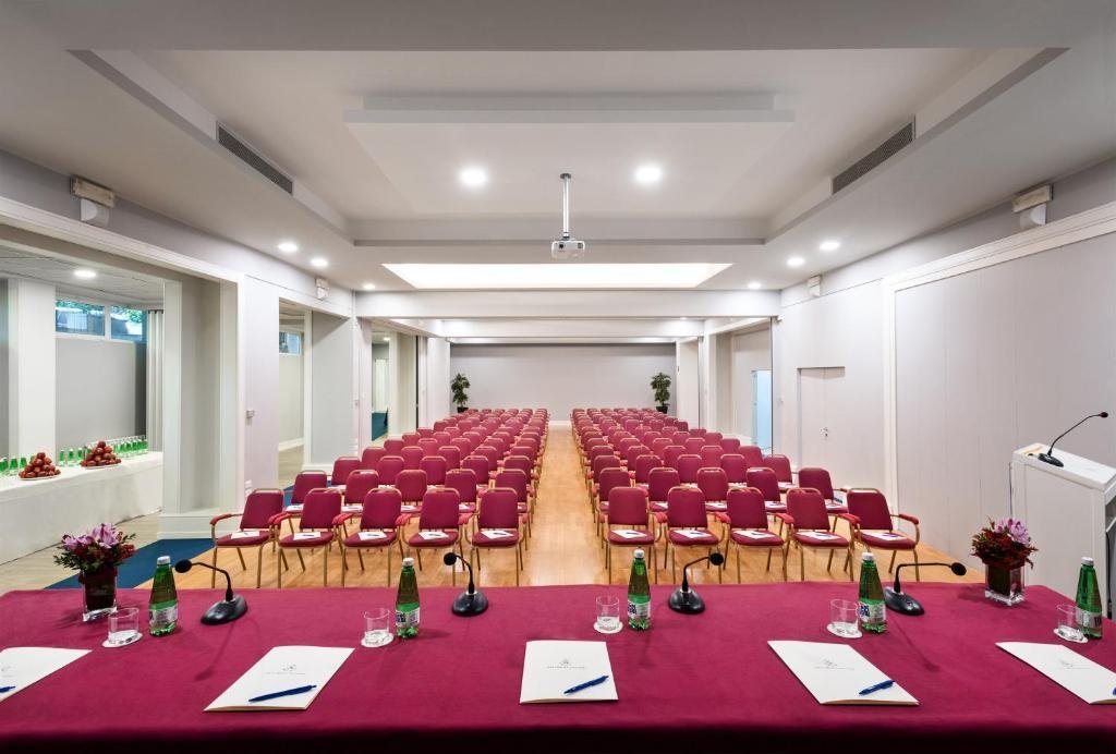 Venue image 1650