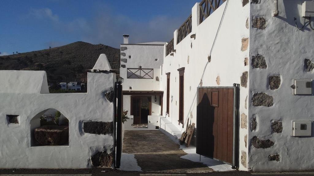 Gallery image 14015