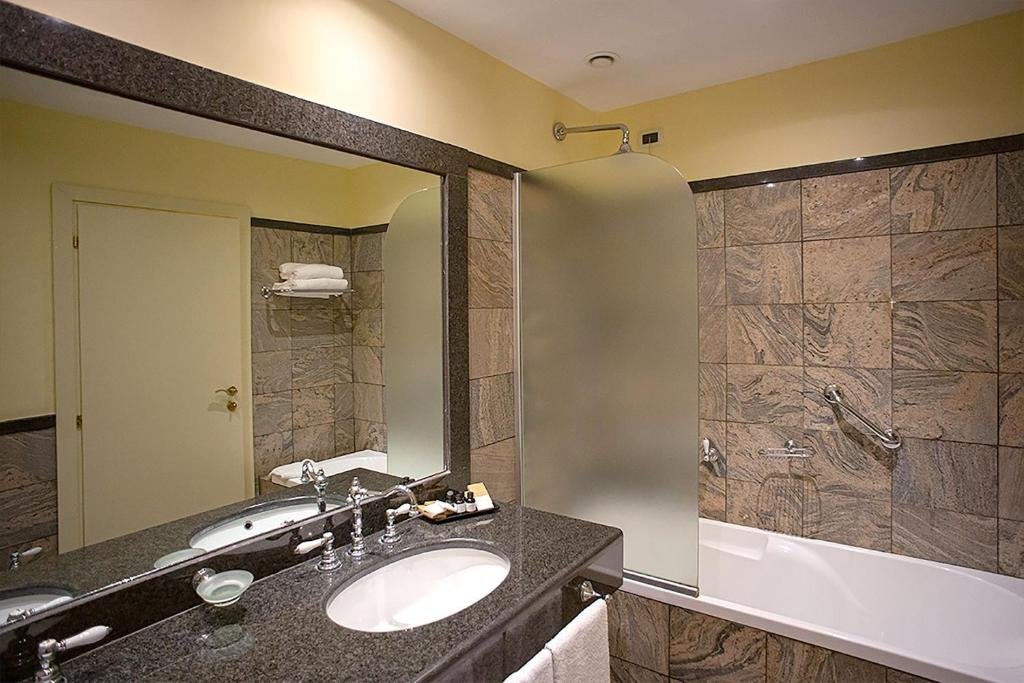 Gallery image 2462