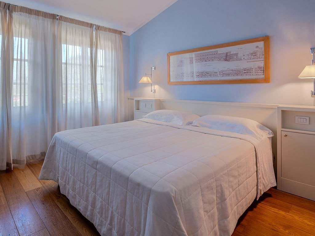 Gallery image 1845