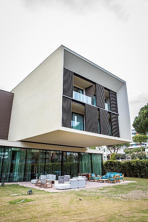 Venue image 637