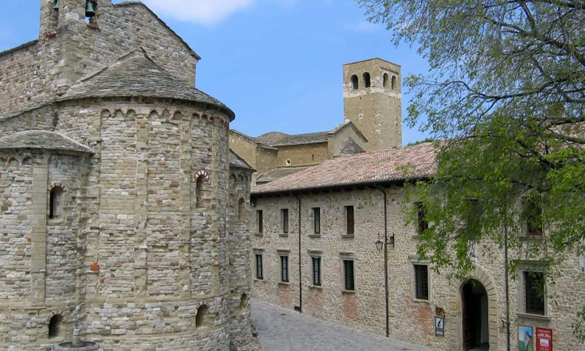 palazzo-mediceo-san-leo1